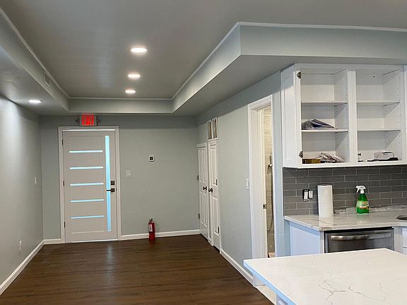 3rd image of 289 Main St #1