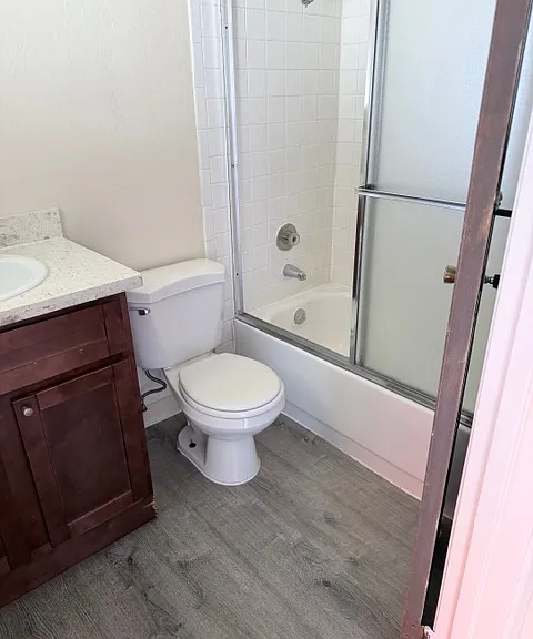 1 bed, 1.0 bath, 550 sqft — Photo 8