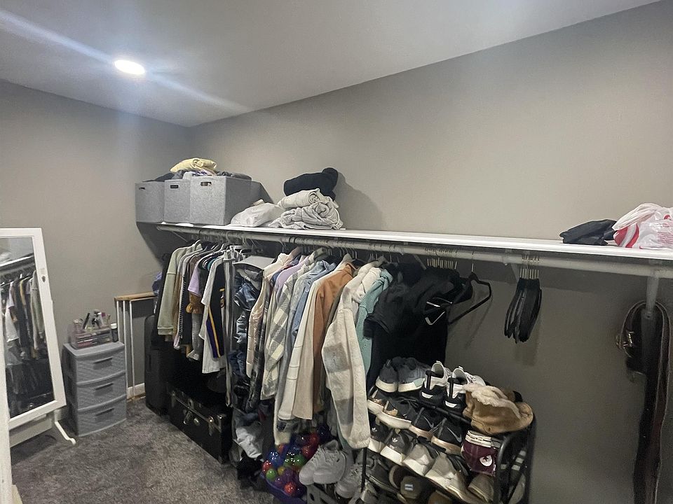 Huge Walk-in closet/dressing room