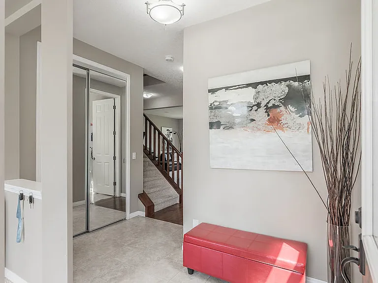 644 Windridge Rd SW — Photo 2