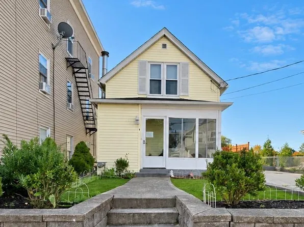 169 Adams St, Woonsocket, RI 02895