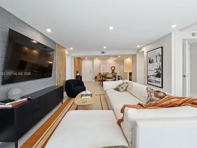 3500 Galt Ocean Dr #803 — Photo 8