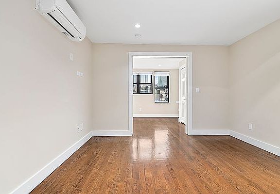 2nd image of 344 E 85th St APT 5B