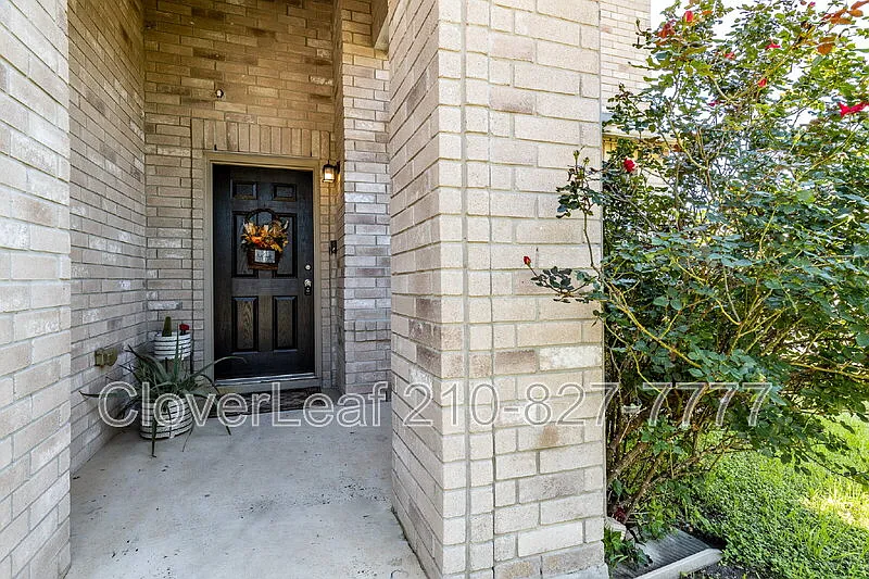 4 bed, 2.5 bath, 2278 sqft, $1,849 — Photo 4