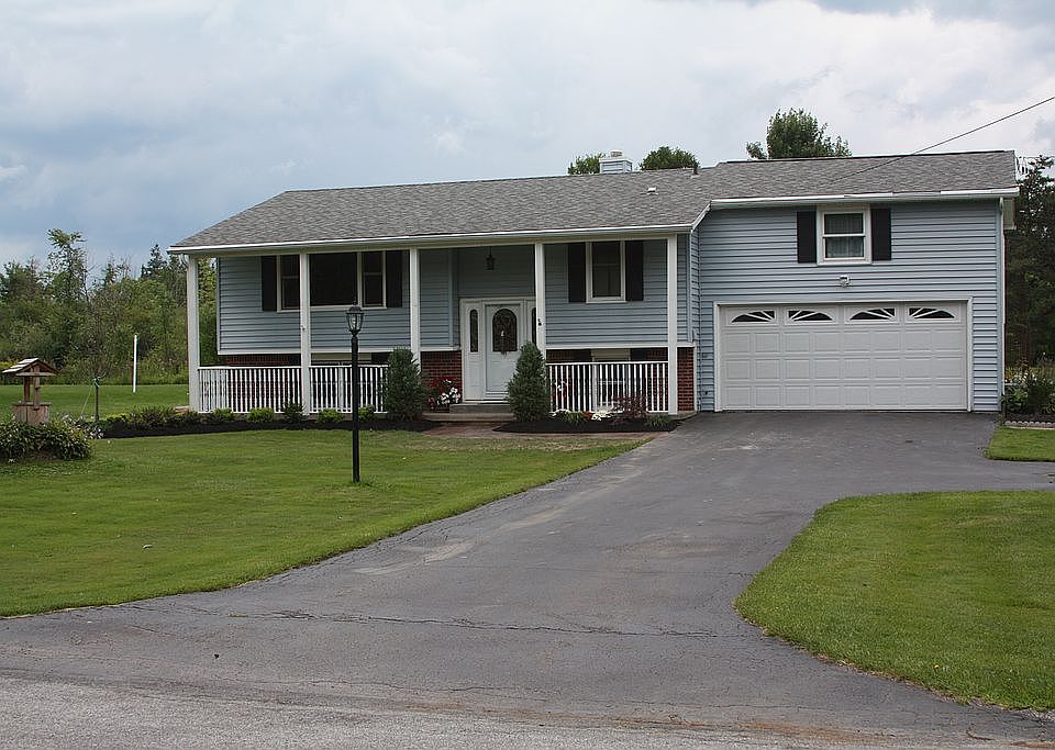 1st image of 56 Hessland Ct