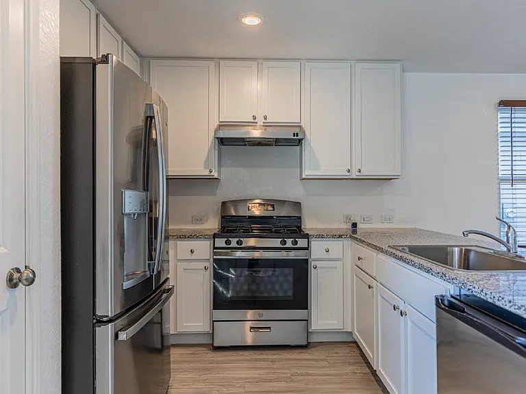 4310 Fluvial Cir — Photo 11