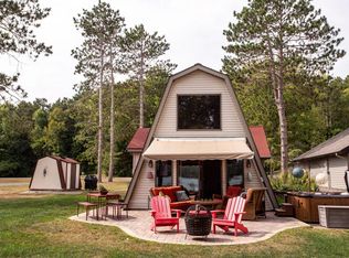 926A Sunrise Beach Dr, Amery, WI 54001