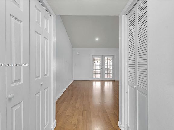 3rd image of 10383 SW 209th Ln