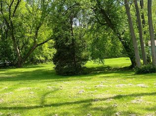 164 Rock Cir, Edgerton, WI 53534