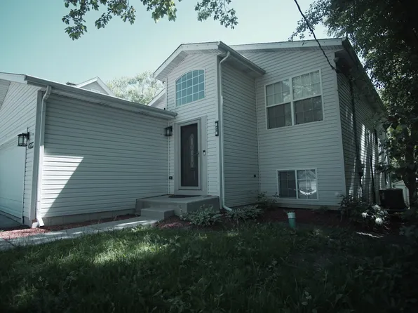 425 Keller Ave, Waukegan, IL 60085