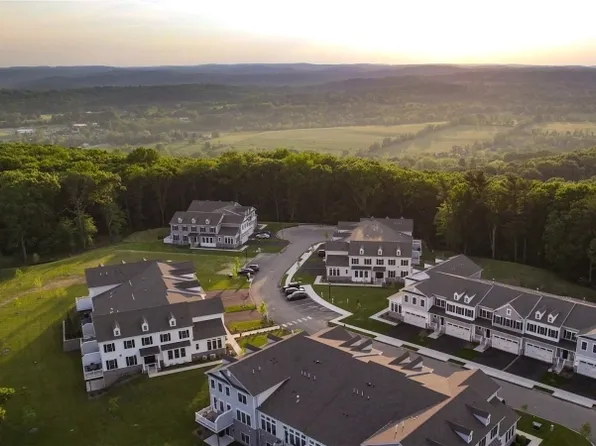 11 Hillandale Dr #902, Mendham Twp., NJ 07945