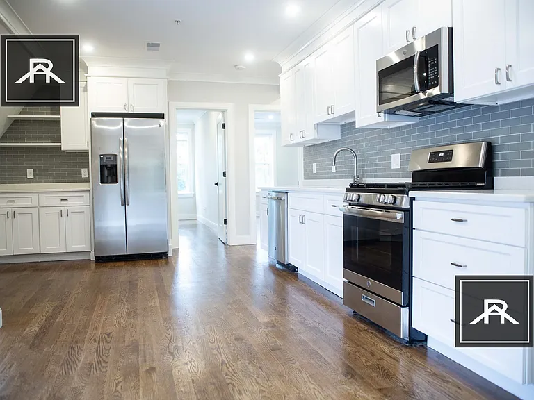 51 Quint Ave #3 — Photo 12