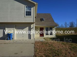 834 Walker Ct, Liberty, MO 64068