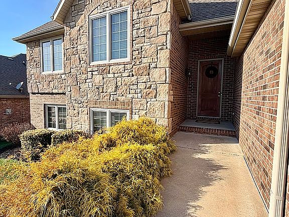 4th image of 4331 E Kentbrook Dr