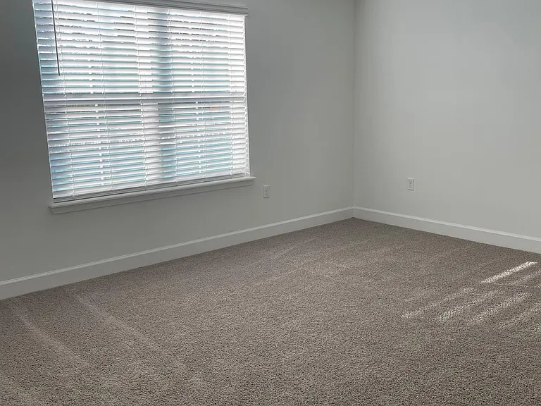 1337 Captiva Cv #8 — Photo 16