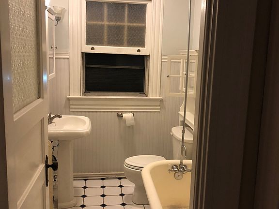 4th image of 38 Whitney St #2