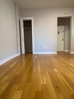 Rented by Beekman Street Realty | media 2