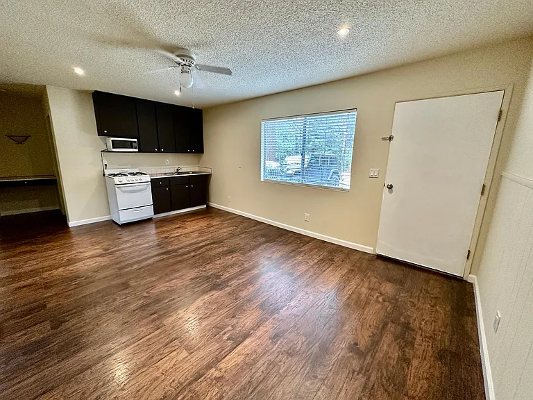 25840 Highway 243 #13 — Photo 4