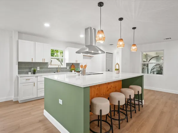 123 W Rio Grande St, Garland, TX 75041