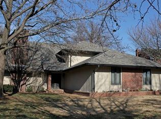 3 Conway Springs Dr, Chesterfield, MO 63017