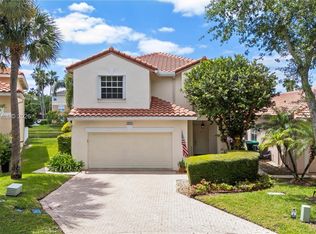 3844 NW 63rd Ter, Pompano Beach, FL 33067