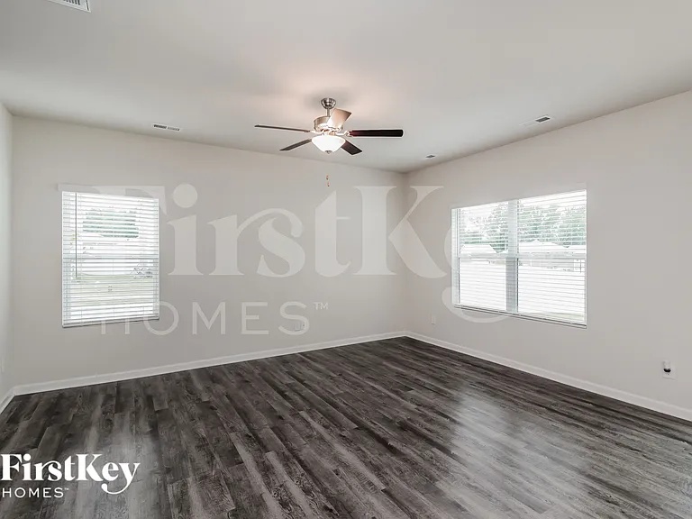 7305 Brawley Wood Ct — Photo 3