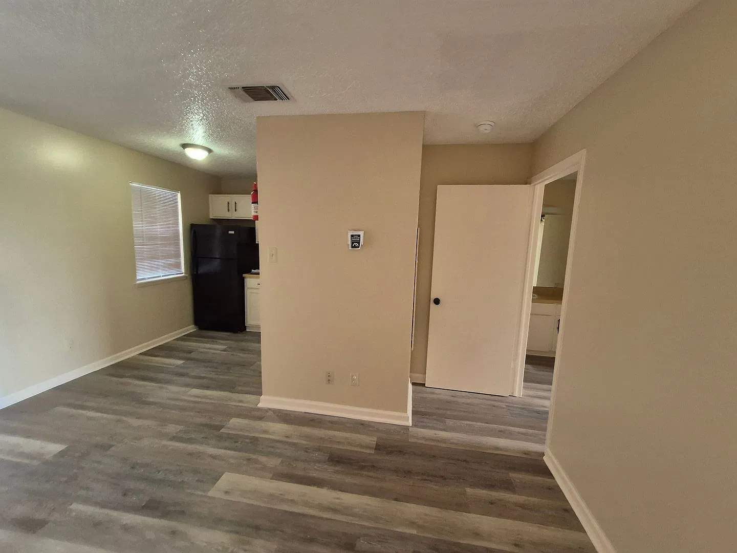 300 Moursund Blvd — Photo 3