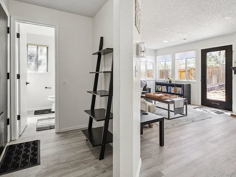 3144 W Sugarbowl Ct — Photo 9