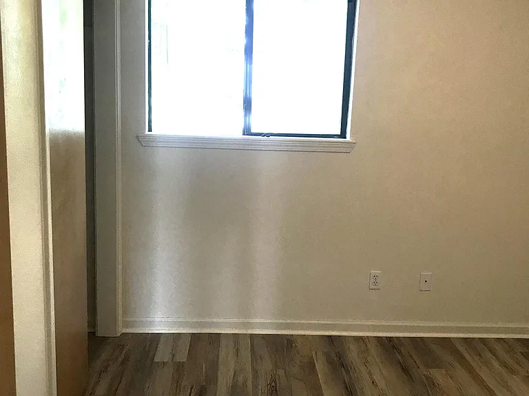 320 Grand Point Dr #A — Photo 9