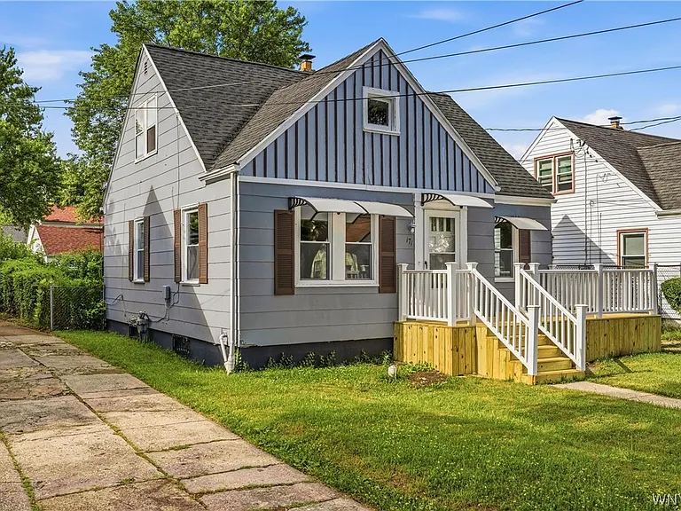 171 Weston Ave — Photo 3