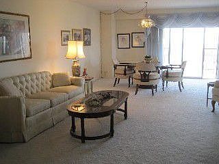 3rd image of 6833 N Kedzie Ave APT 702
