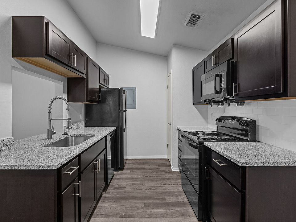 1st image of 4022 Green Meadow Dr #1206