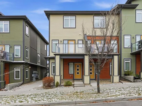47 N Sage Bluff Gate NW, Calgary, AB T3R 0Y9