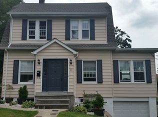 40 Chippewa Rd, Yonkers, NY 10710