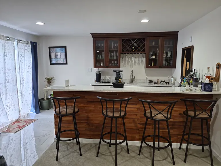 1117 Isabella Ct — Photo 1