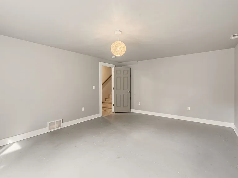 6456 N Villier Rd — Photo 24