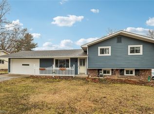 140 Parkhall Dr, Painesville, OH 44077