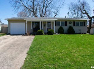 5810 N Hamilton Rd, Peoria, IL 61614