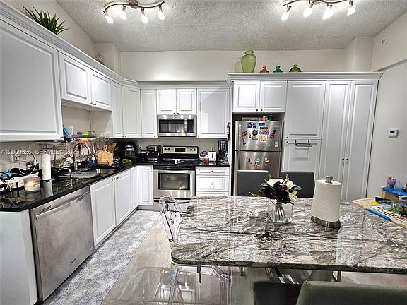 2nd image of 841 Lyons Rd APT 24205