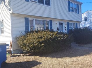 18 Elizabeth Ann Dr, New Haven, CT 06512