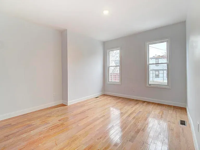 2 bed, 1300 sqft, $2,950 — Photo 2