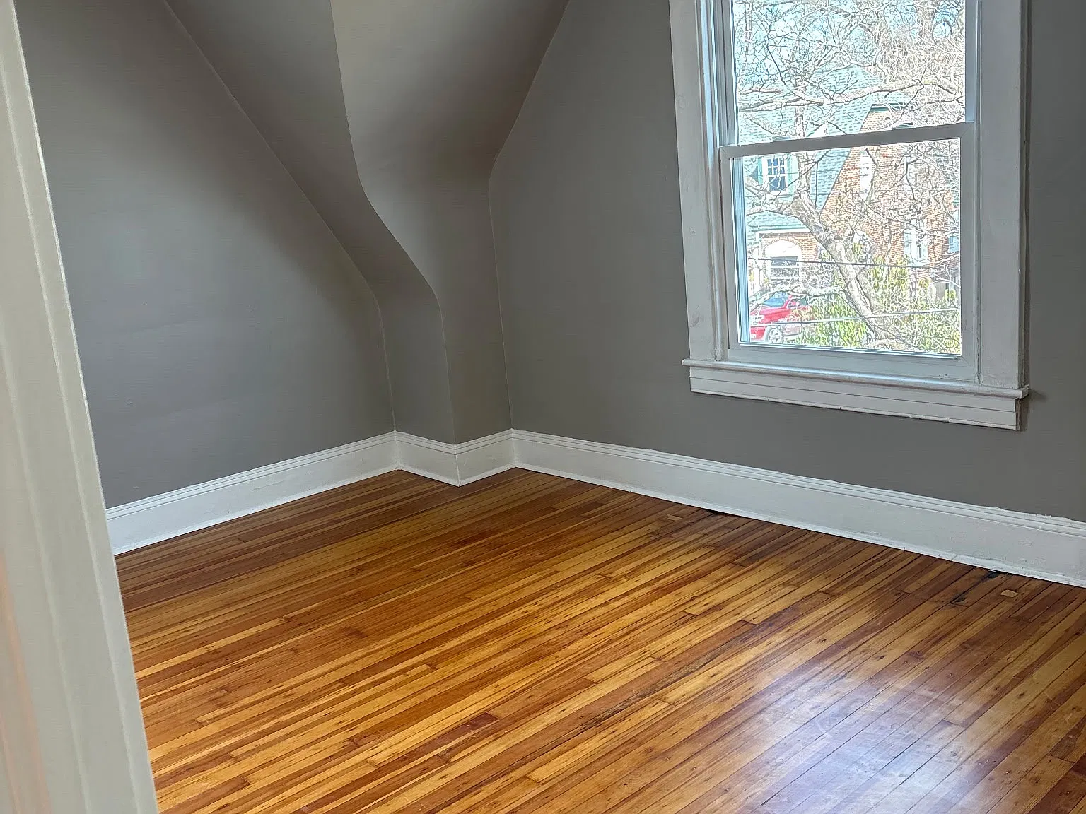 3 bed, 1.5 bath, 1801 sqft, $1,500 — Photo 3