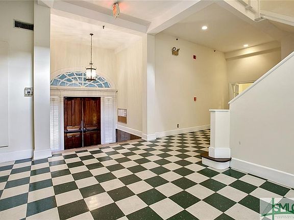 3rd image of 101 W Oglethorpe Ave APT 202