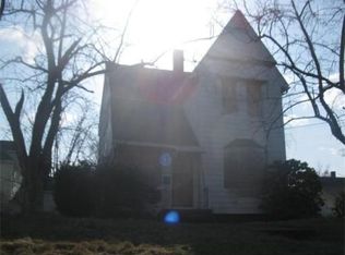 107 Oak St, Springfield, MA 01109