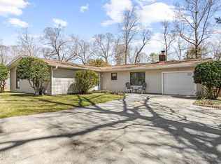 110 Briarwood Ct, Jacksonville, NC 28546