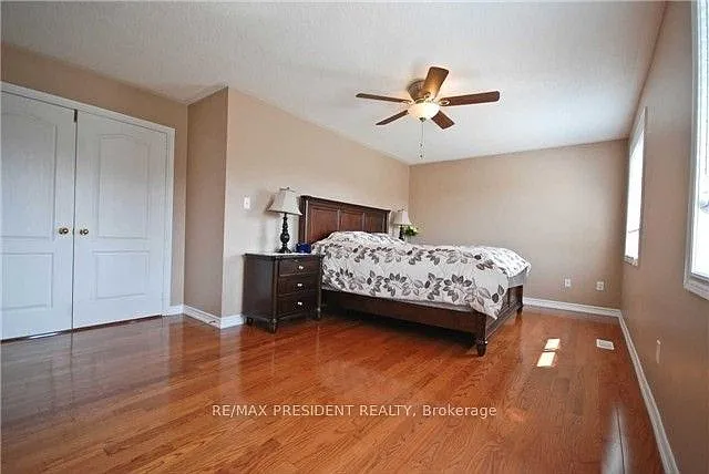 1091 McCuaig Dr — Photo 17