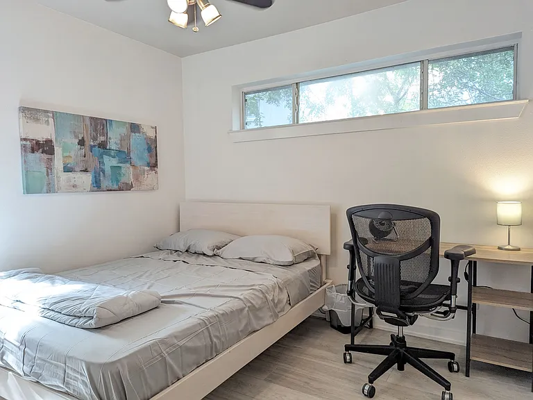 7106 Guadalupe St #B — Photo 7