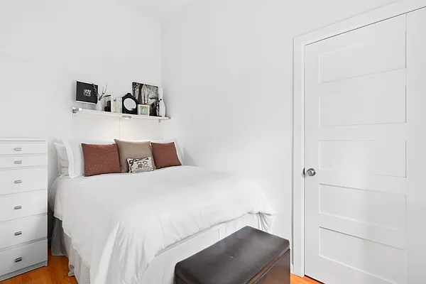 Rented by Corcoran | media 4