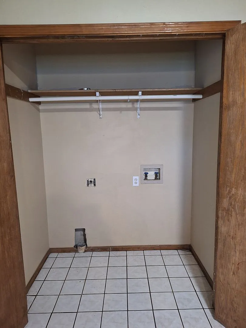 JMAY-Mansfield Main Street Apartments — Photo 4