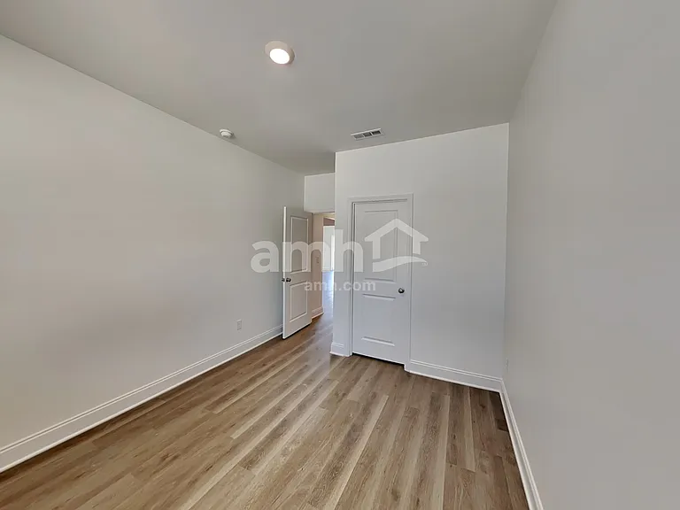 205 Marin Dr — Photo 33
